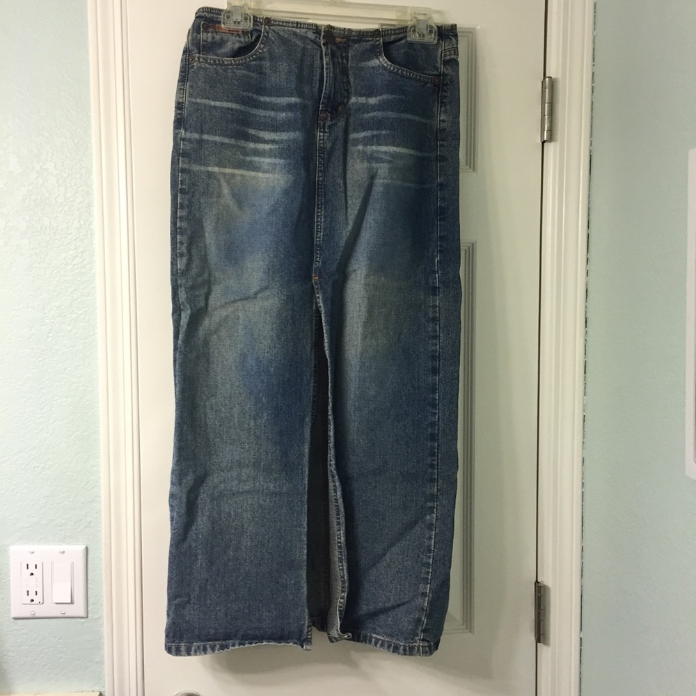 Y2K Vintage midi length denim skirt w/ front slit